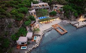 Perla Roca Hotel Boutique - Beach Front